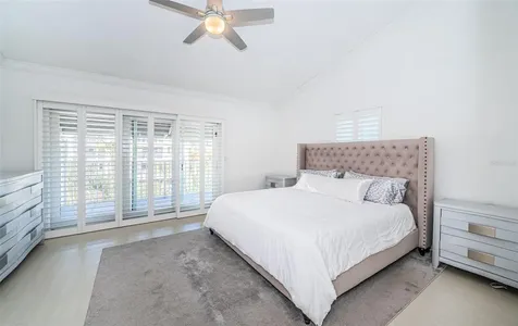 12274 1st Street W Treasure Island FL 33706