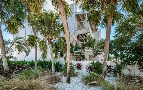 12274 1st Street W Treasure Island FL 33706