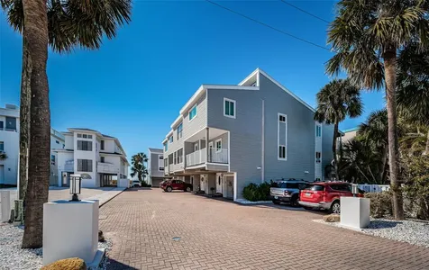 12274 1st Street W Treasure Island FL 33706