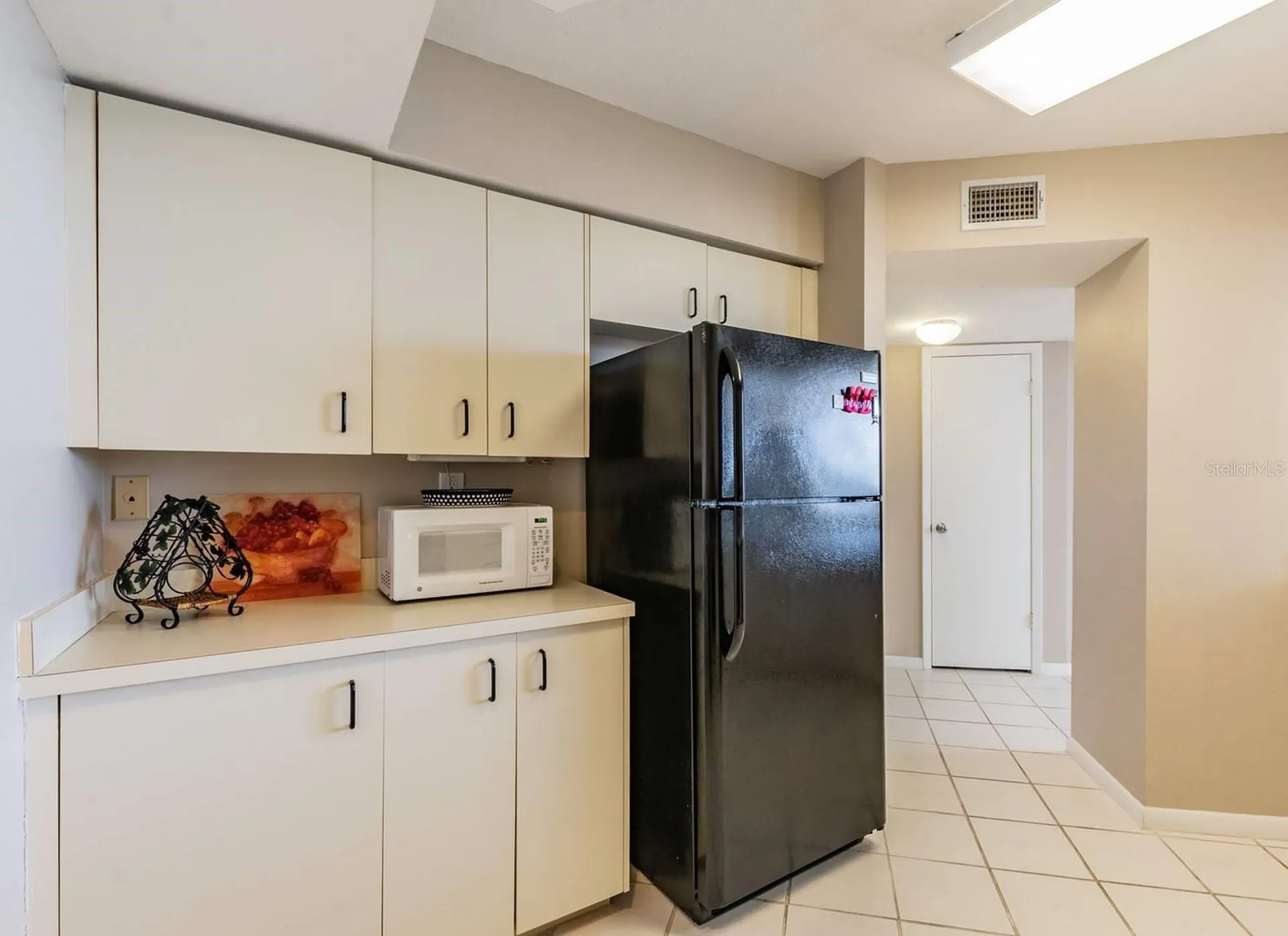 6081 Bahia Del Mar Circle St Petersburg FL 33715
