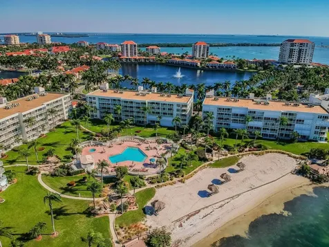 6081 Bahia Del Mar Circle St Petersburg FL 33715