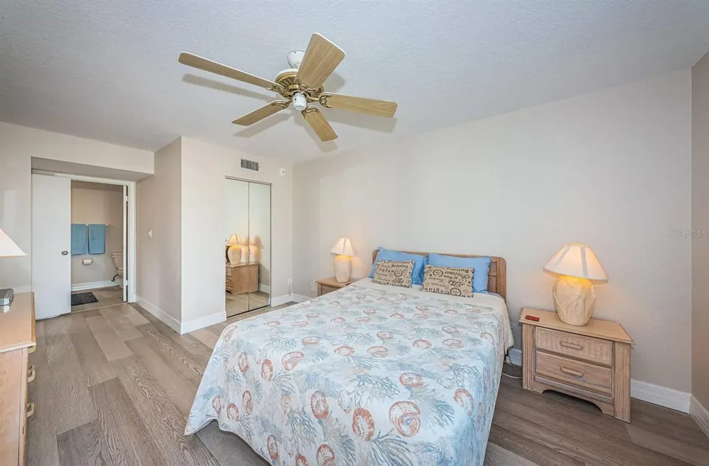 6061 Bahia Del Mar Circle St Petersburg FL 33715