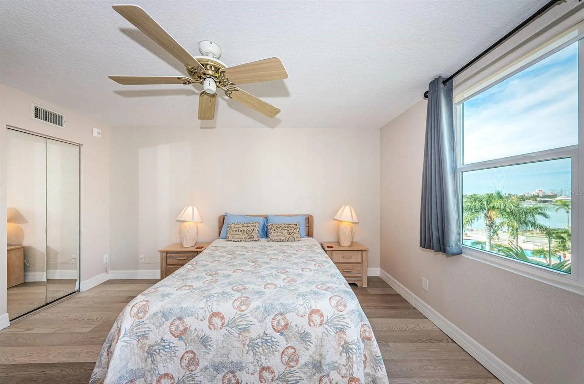 6061 Bahia Del Mar Circle St Petersburg FL 33715