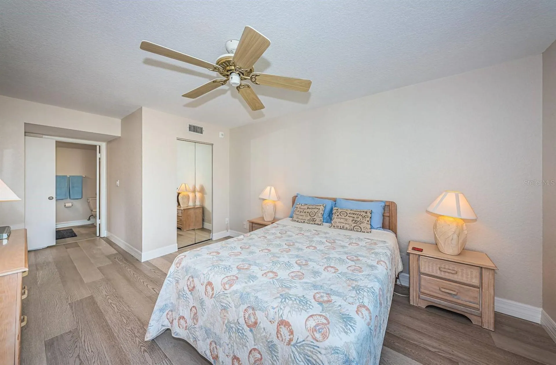 6061 Bahia Del Mar Circle St Petersburg FL 33715