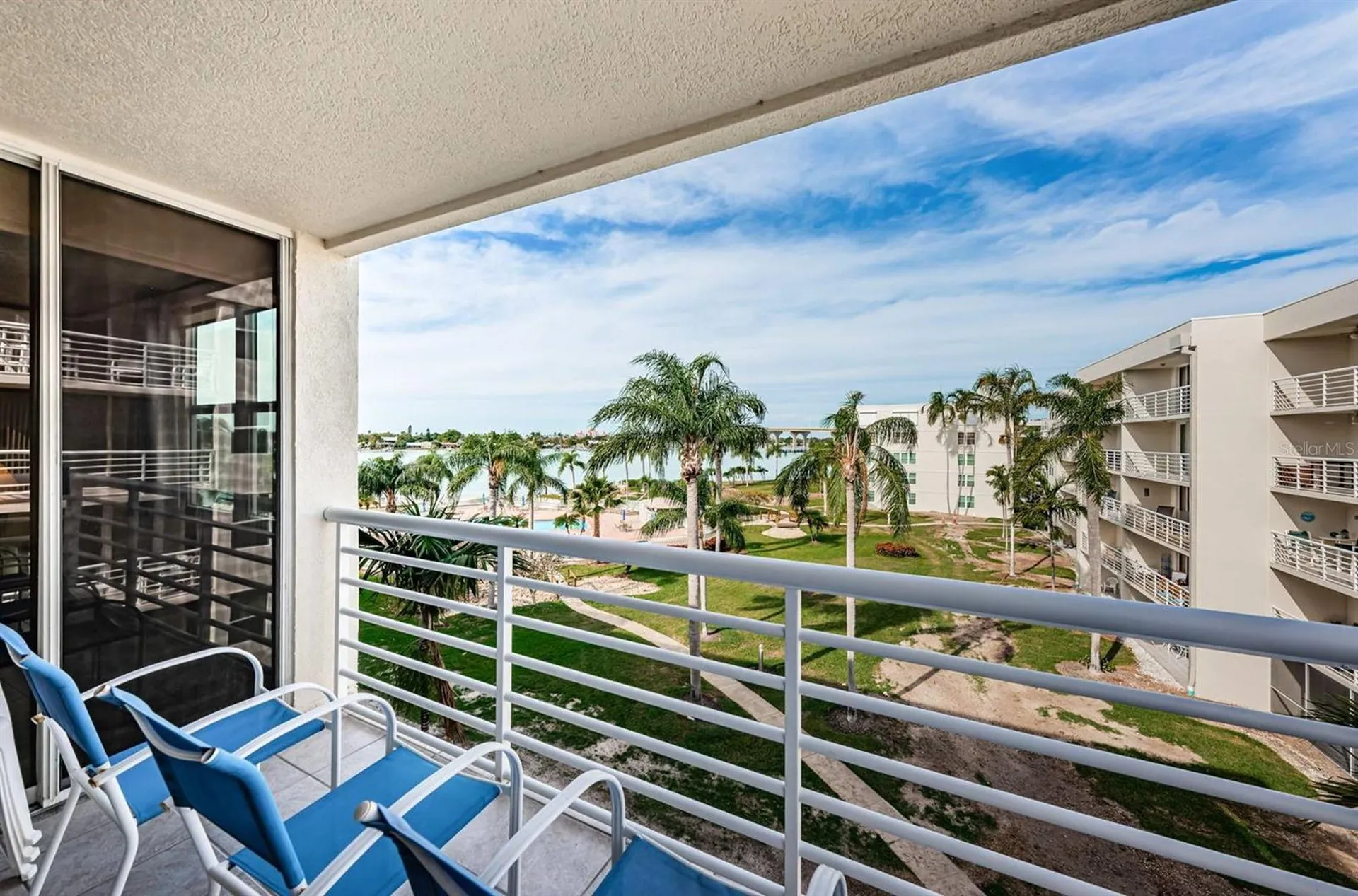6061 Bahia Del Mar Circle St Petersburg FL 33715