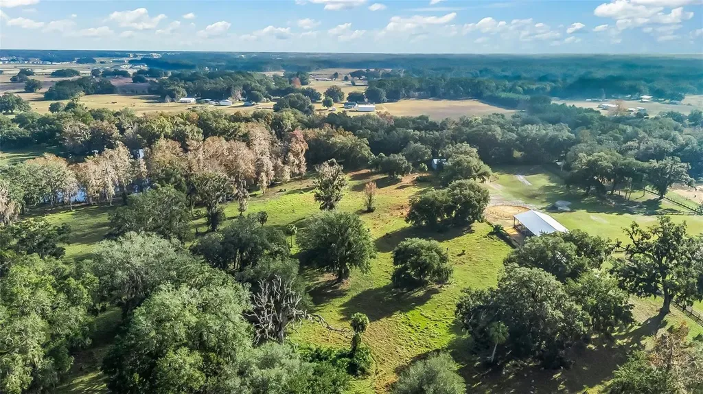 Tract 2 - Cr 221 Wildwood FL 34785