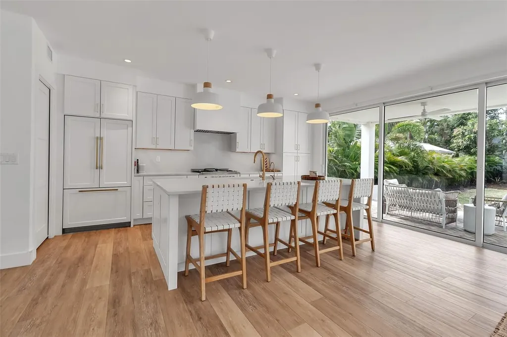 1642 Arlington Street Sarasota FL 34239