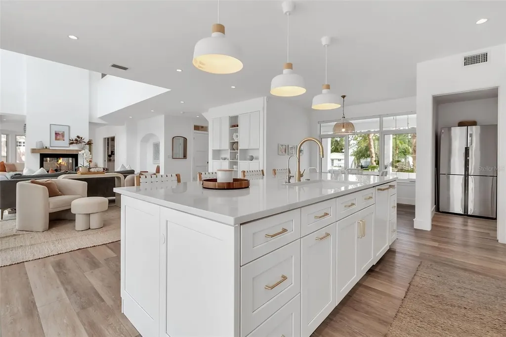 1642 Arlington Street Sarasota FL 34239