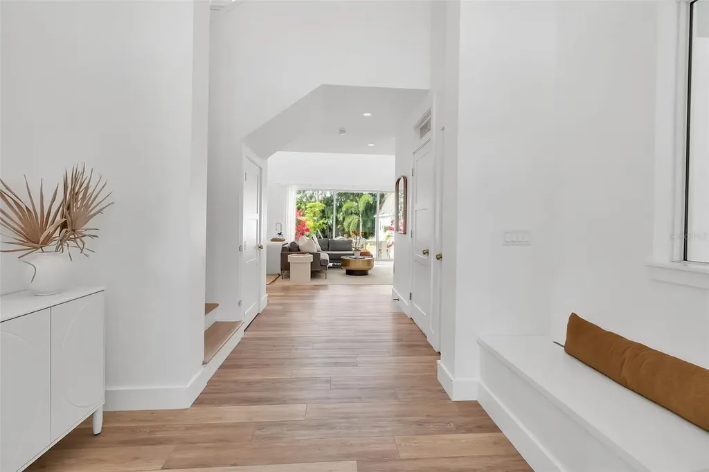 1642 Arlington Street Sarasota FL 34239