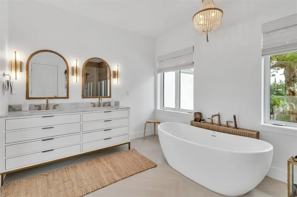 1642 Arlington Street Sarasota FL 34239