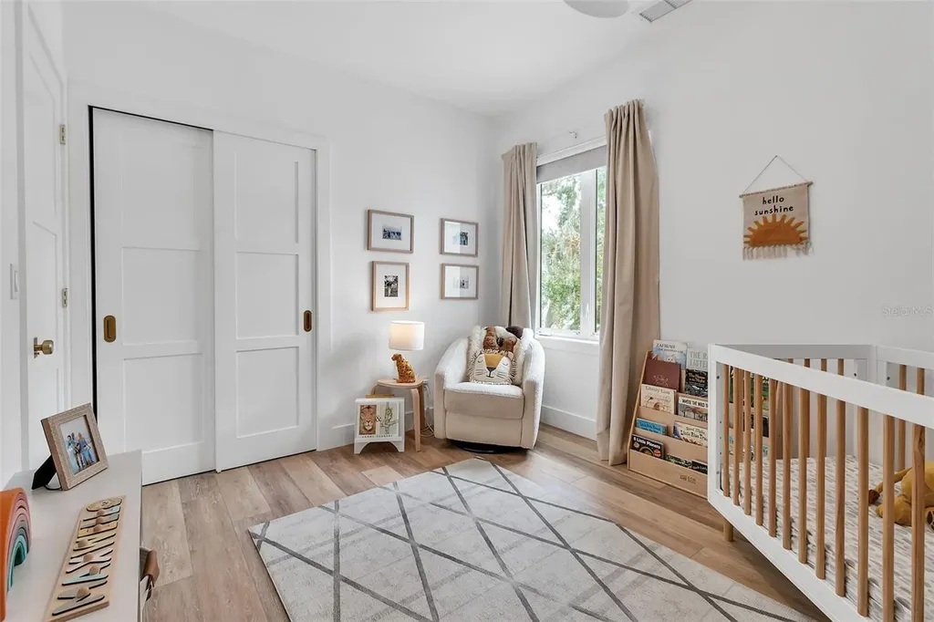1642 Arlington Street Sarasota FL 34239