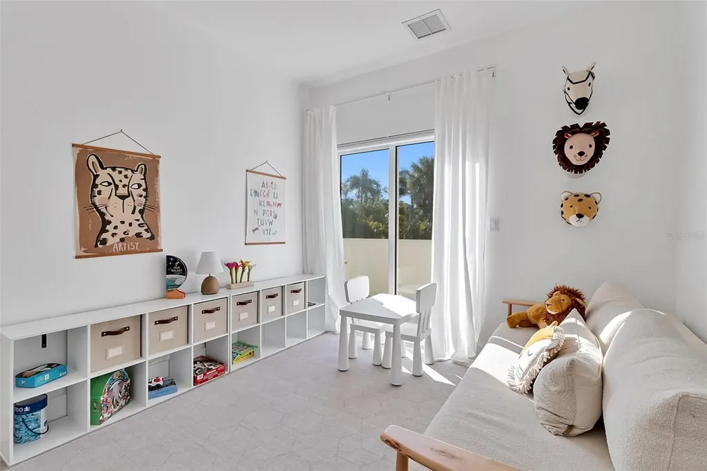 1642 Arlington Street Sarasota FL 34239