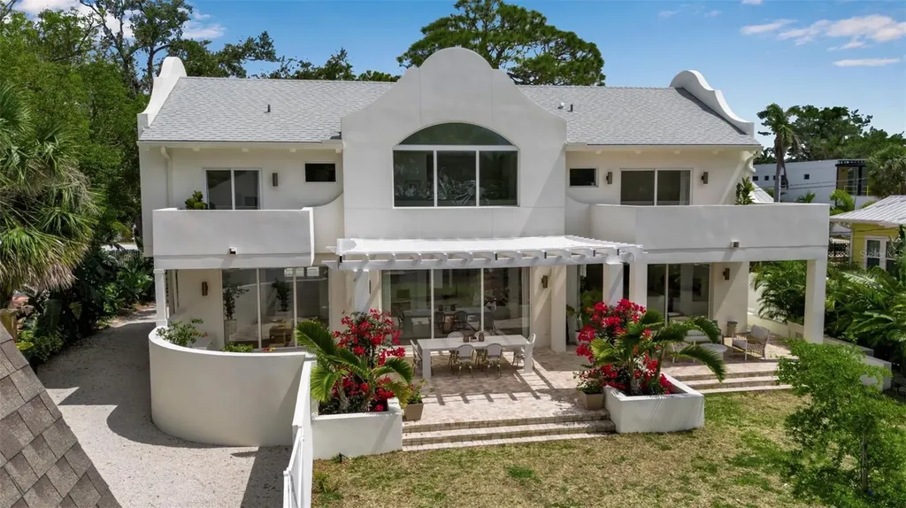 1642 Arlington Street Sarasota FL 34239