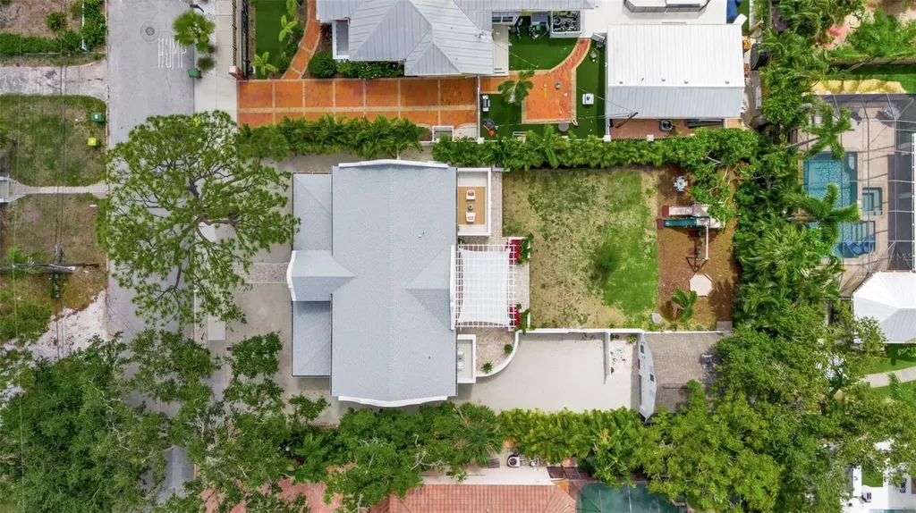 1642 Arlington Street Sarasota FL 34239