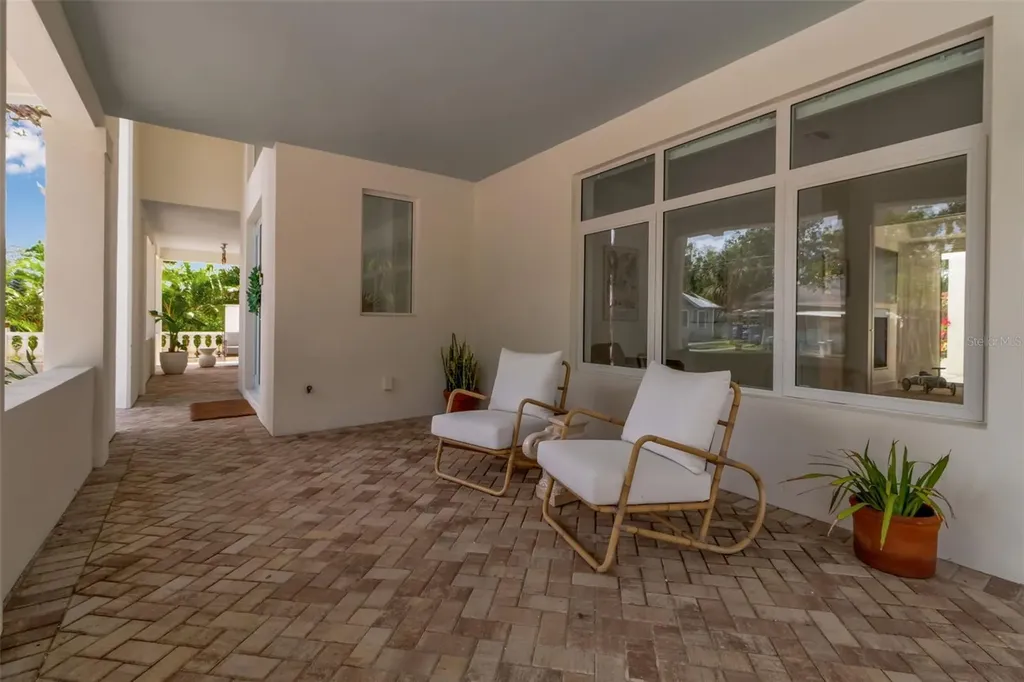1642 Arlington Street Sarasota FL 34239