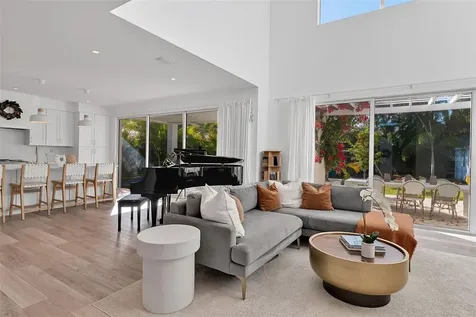 1642 Arlington Street Sarasota FL 34239