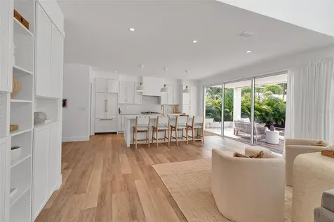1642 Arlington Street Sarasota FL 34239