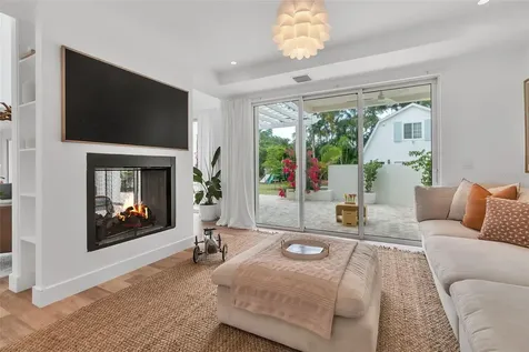 1642 Arlington Street Sarasota FL 34239