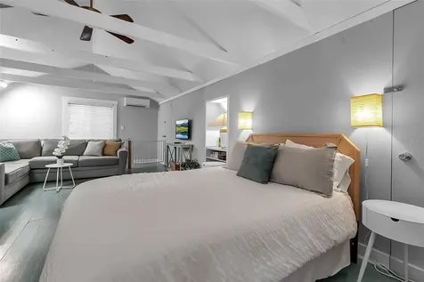 1642 Arlington Street Sarasota FL 34239