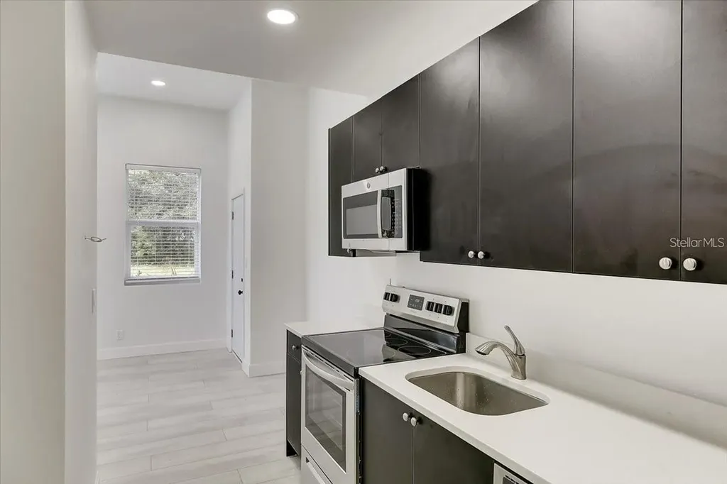 1862 6th Street Sarasota FL 34236