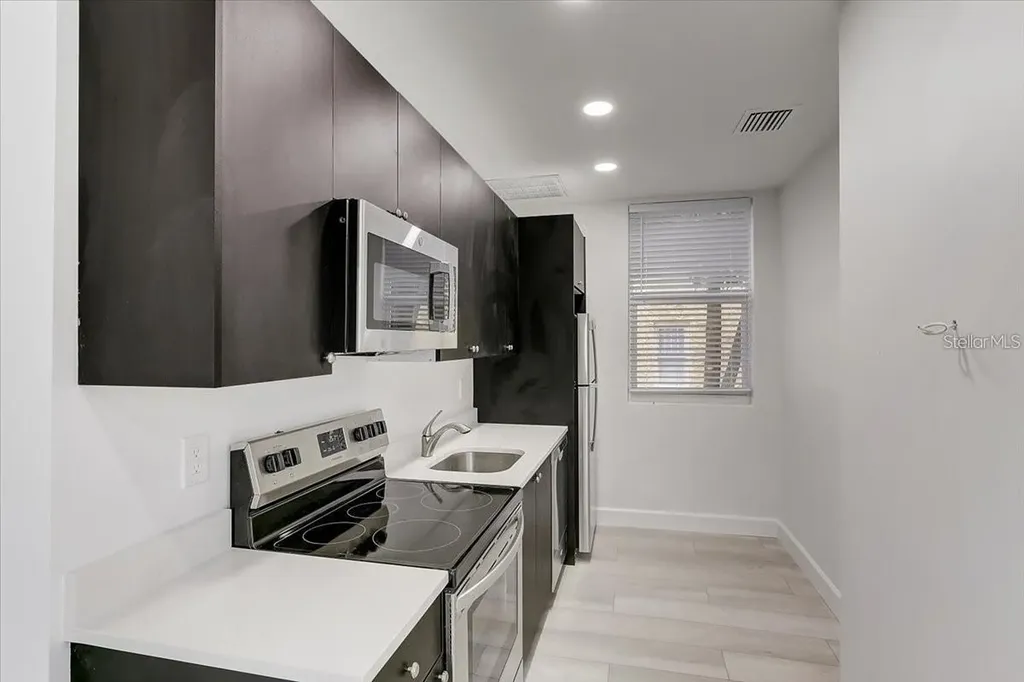 1862 6th Street Sarasota FL 34236