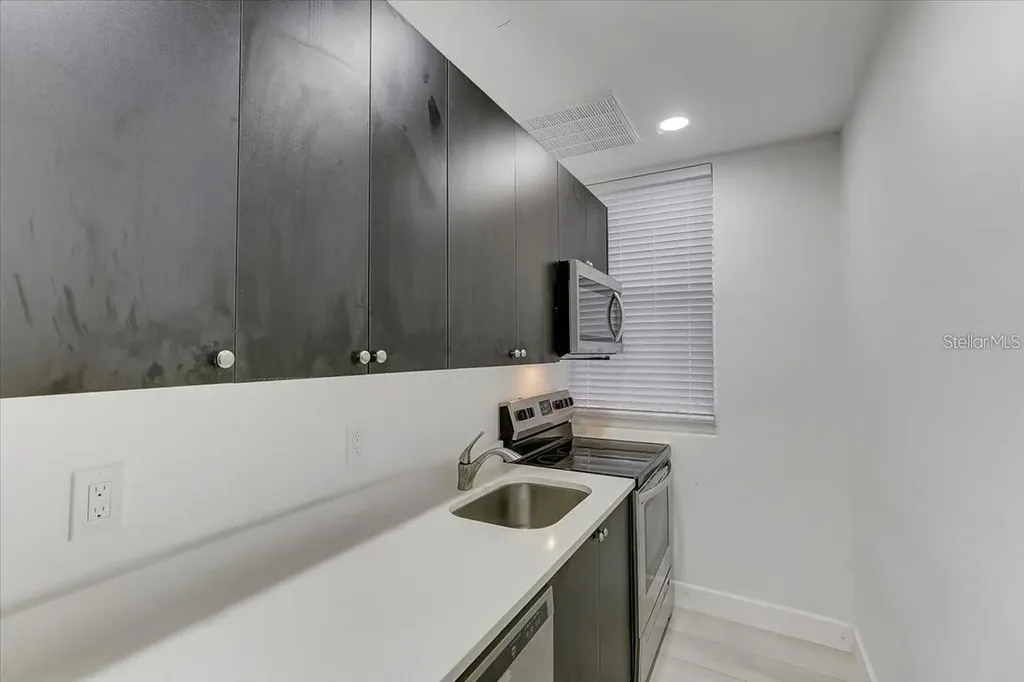 1862 6th Street Sarasota FL 34236