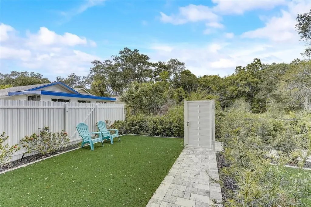1862 6th Street Sarasota FL 34236