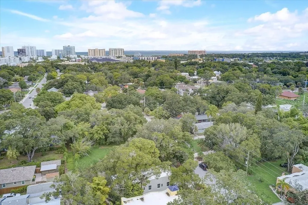 1862 6th Street Sarasota FL 34236