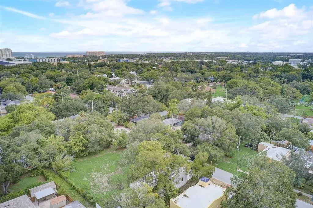 1862 6th Street Sarasota FL 34236