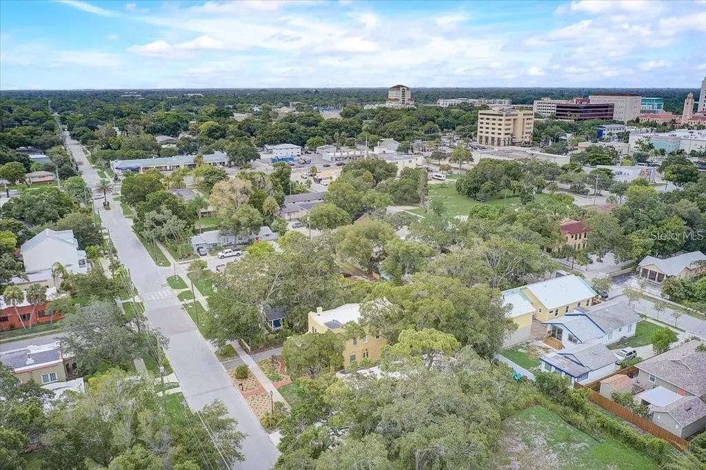 1862 6th Street Sarasota FL 34236