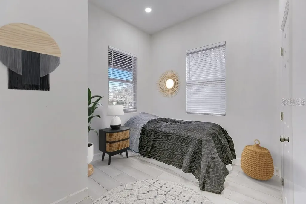 1862 6th Street Sarasota FL 34236