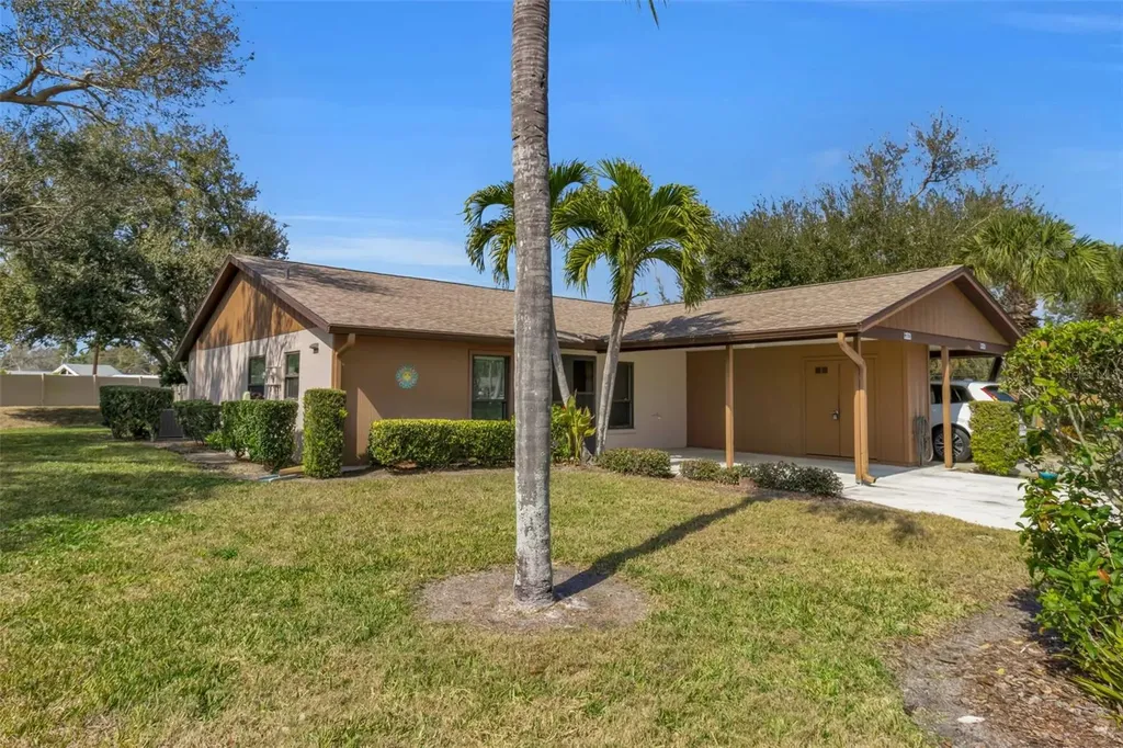 1700 Curry Trail Nokomis FL 34275