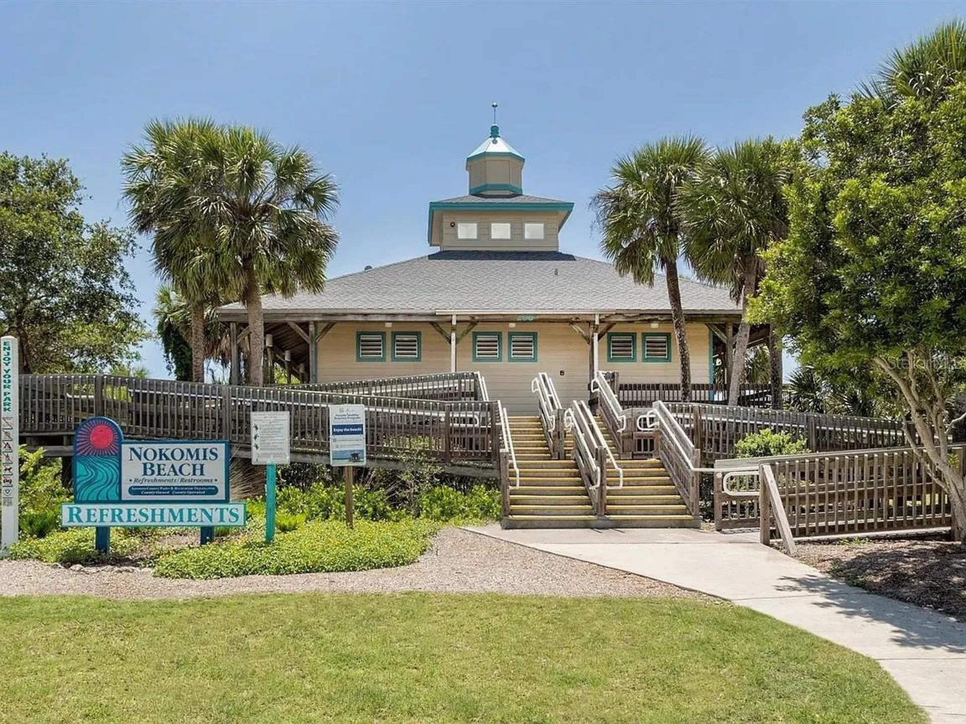 1700 Curry Trail Nokomis FL 34275