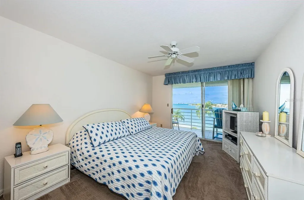 6001 Bahia Del Mar Circle St Petersburg FL 33715