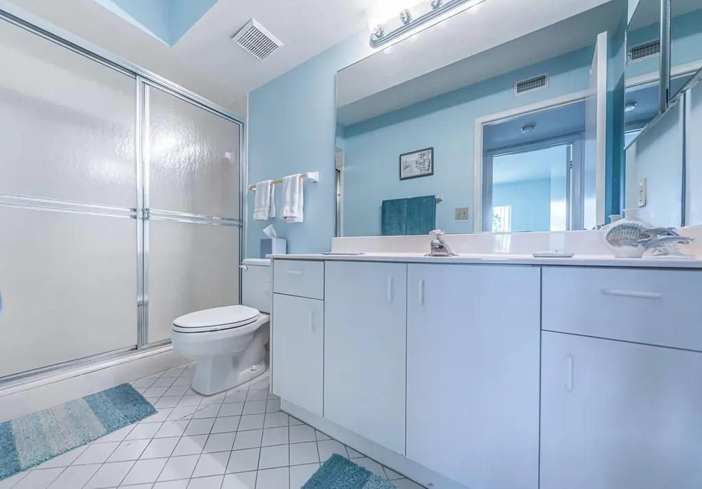 6001 Bahia Del Mar Circle St Petersburg FL 33715