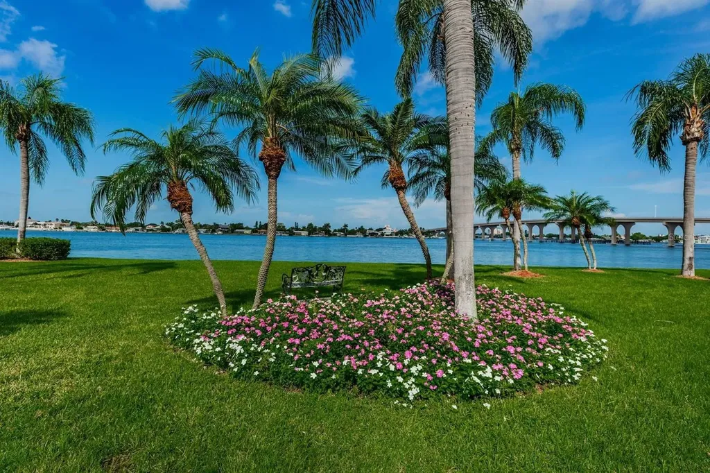 6001 Bahia Del Mar Circle St Petersburg FL 33715