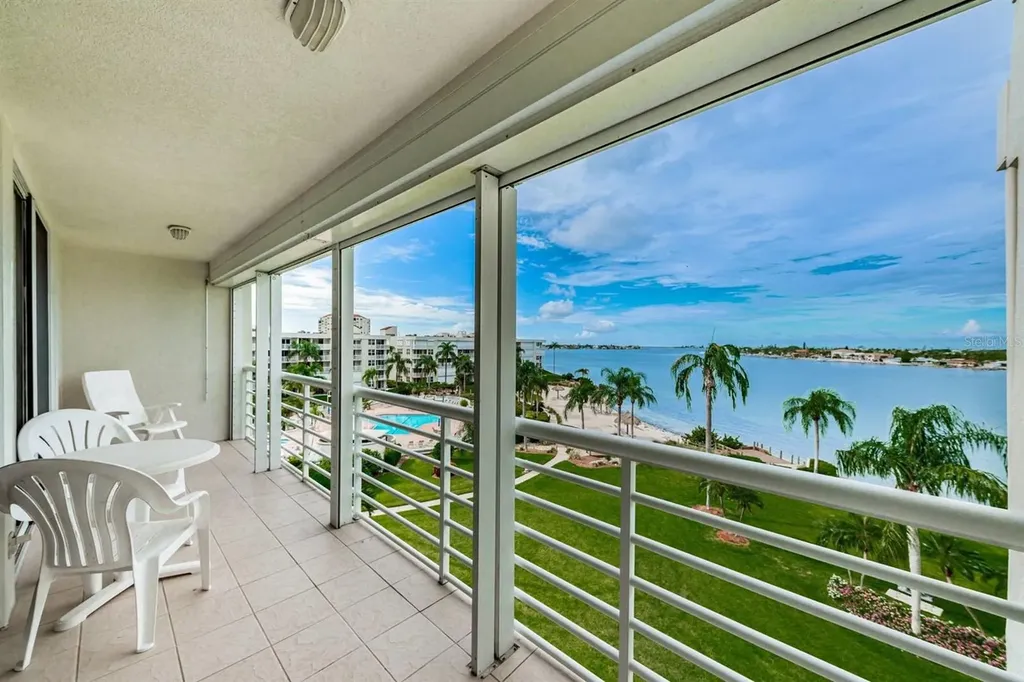 6001 Bahia Del Mar Circle St Petersburg FL 33715