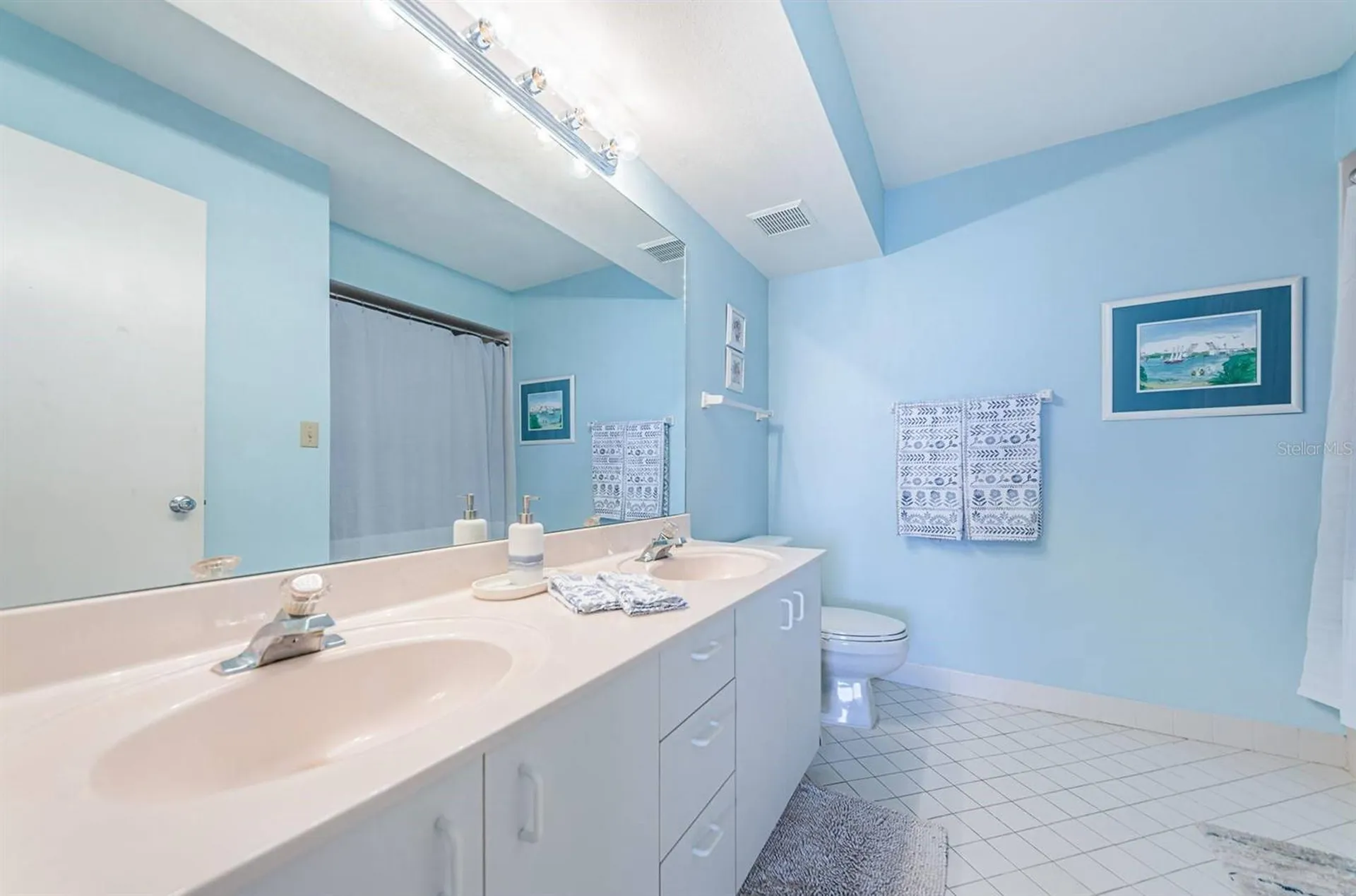 6001 Bahia Del Mar Circle St Petersburg FL 33715