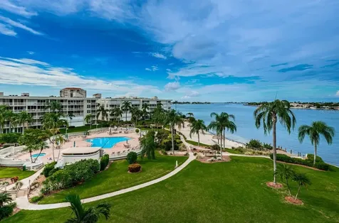 6001 Bahia Del Mar Circle St Petersburg FL 33715