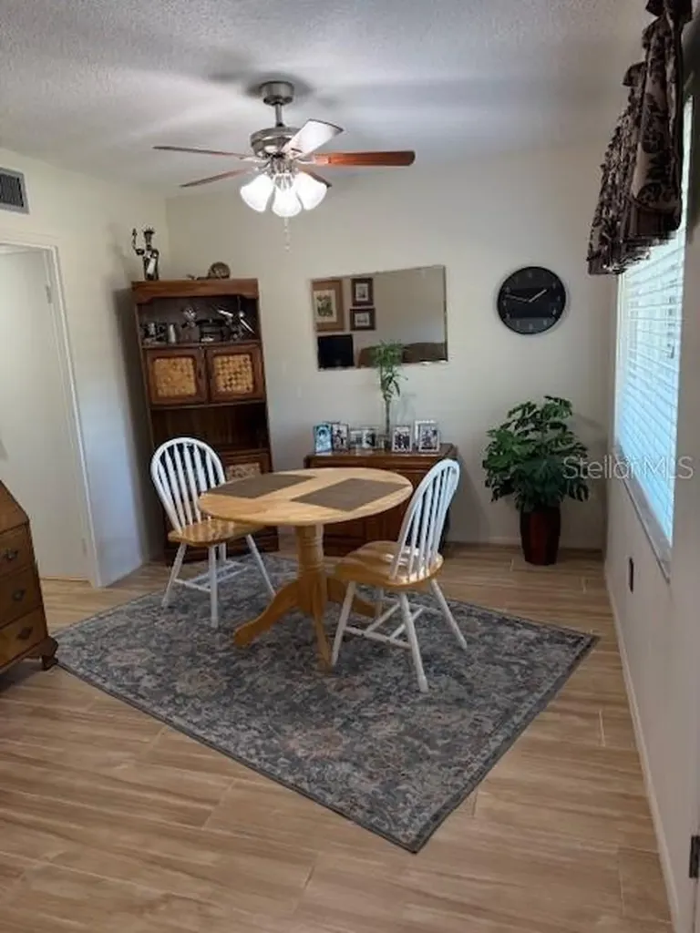 1051 79th Avenue N St Petersburg FL 33702