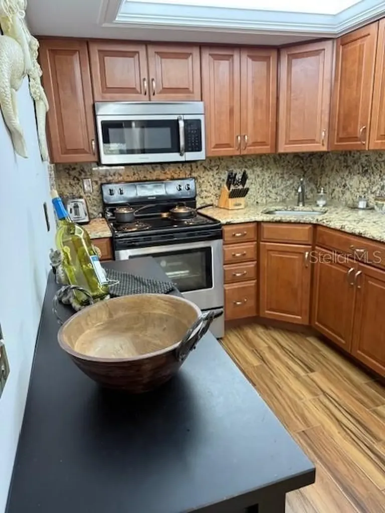 1051 79th Avenue N St Petersburg FL 33702