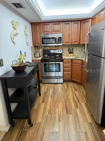 1051 79th Avenue N St Petersburg FL 33702