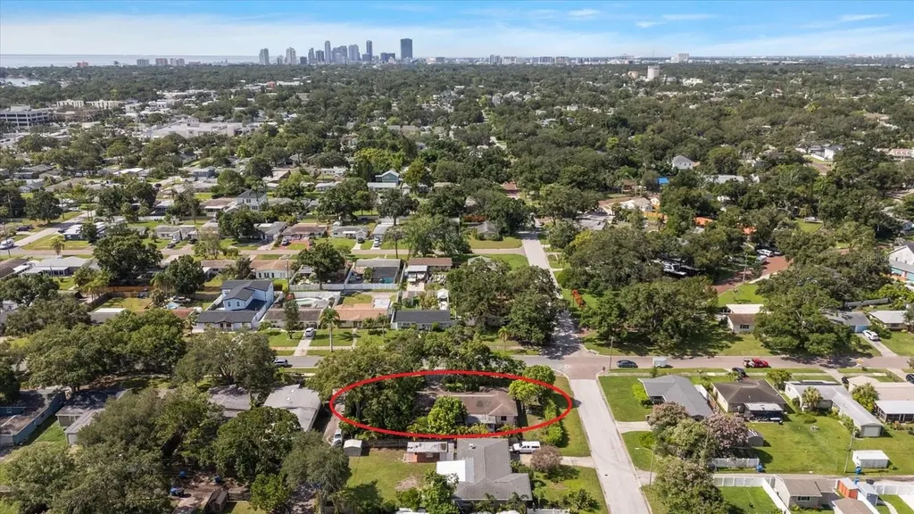 655 42nd Avenue N St Petersburg FL 33703