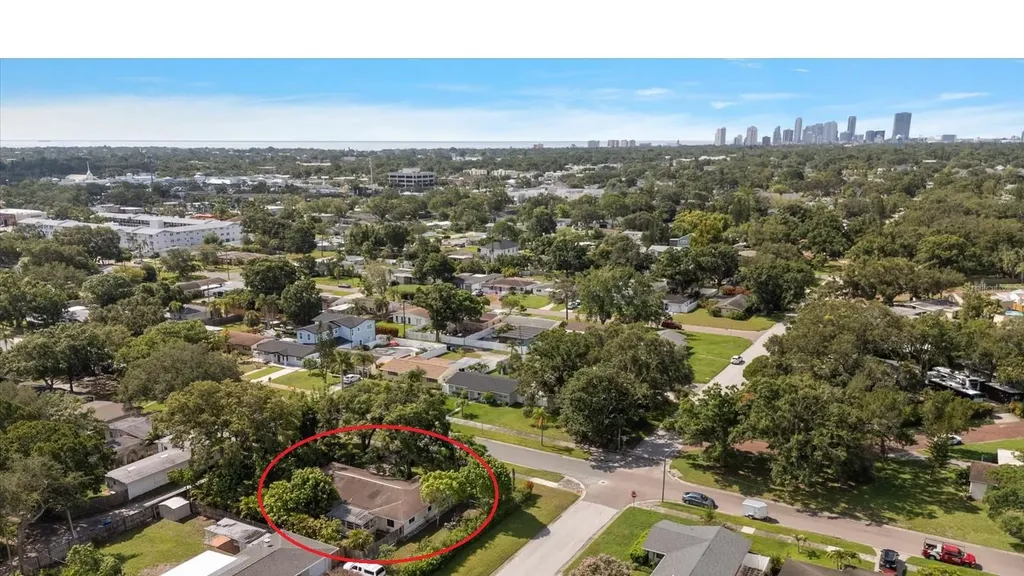 655 42nd Avenue N St Petersburg FL 33703