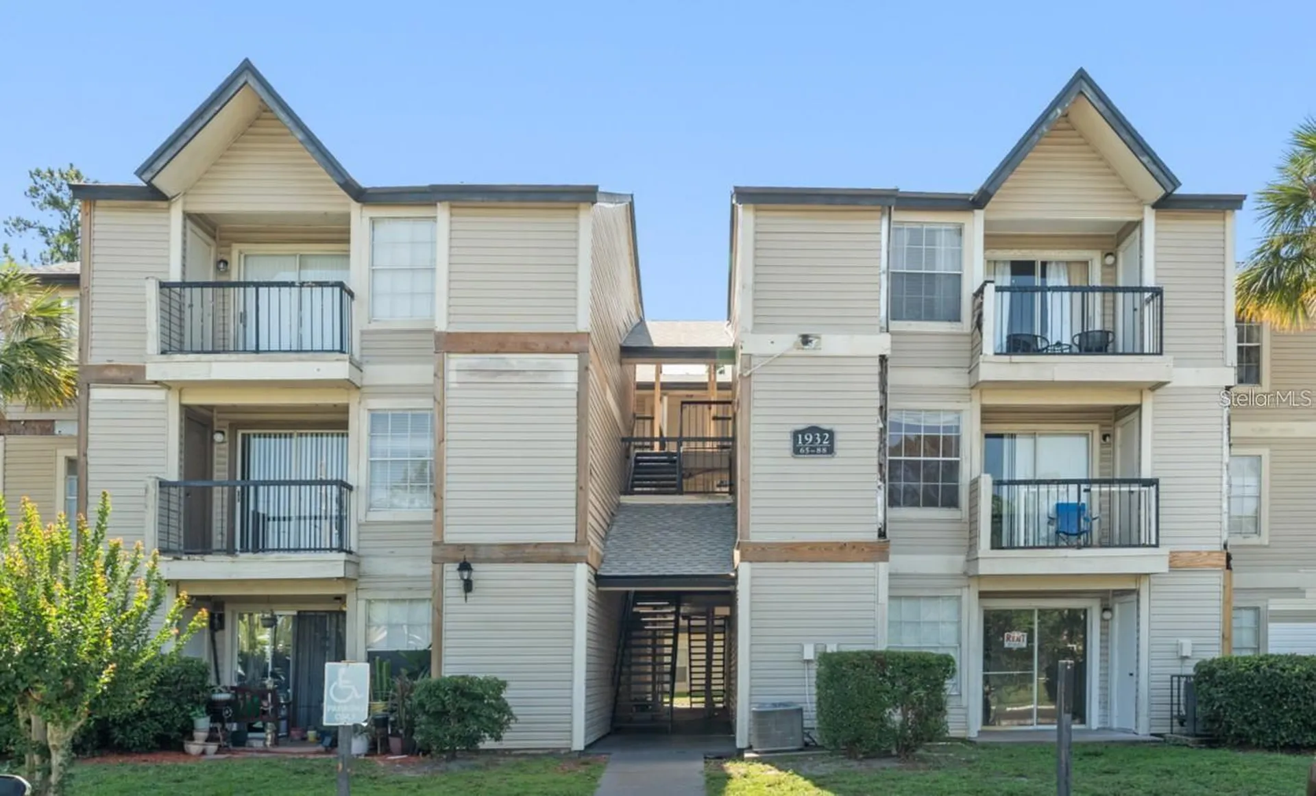 1932 Lake Atriums Circle Orlando FL 32839
