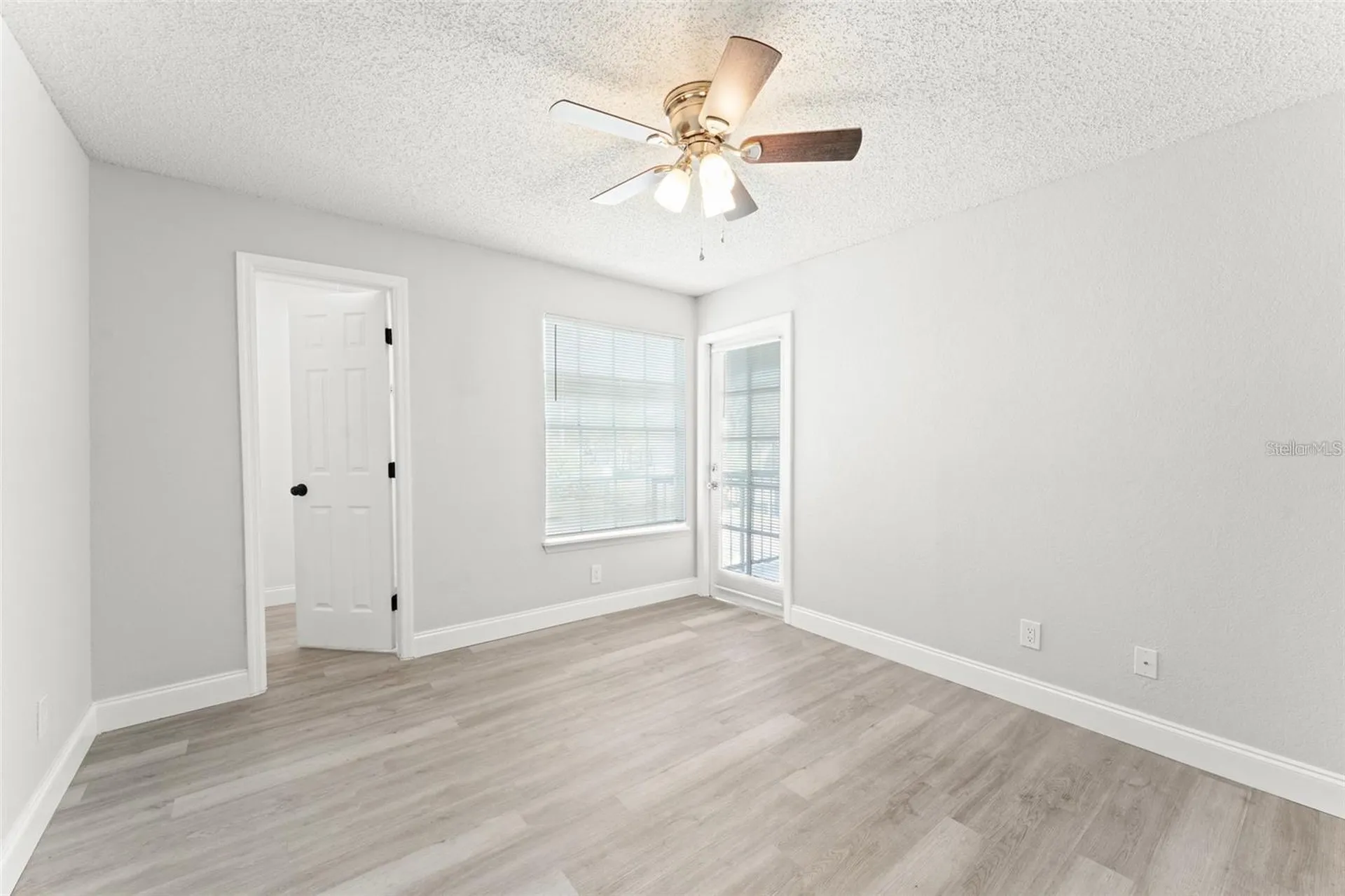 1932 Lake Atriums Circle Orlando FL 32839