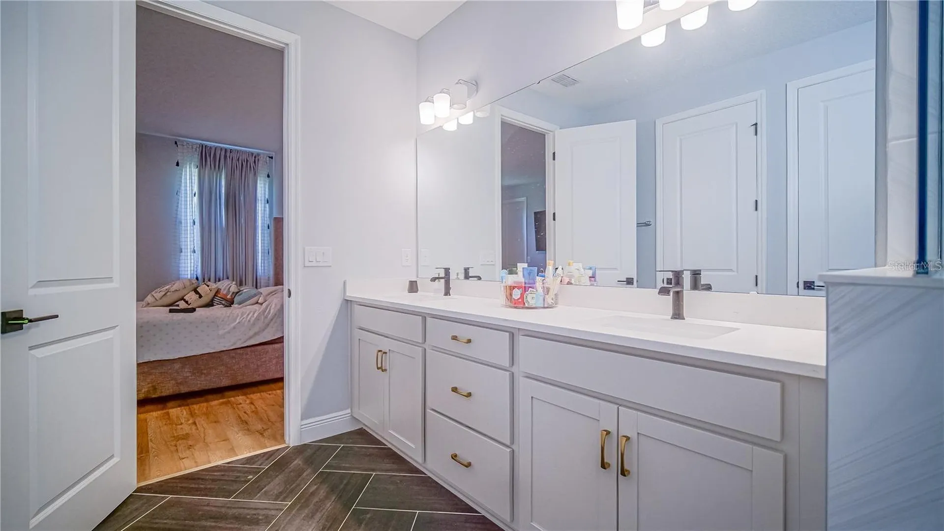 18851 Rawson Street Orlando FL 32827