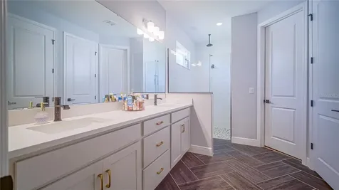 18851 Rawson Street Orlando FL 32827