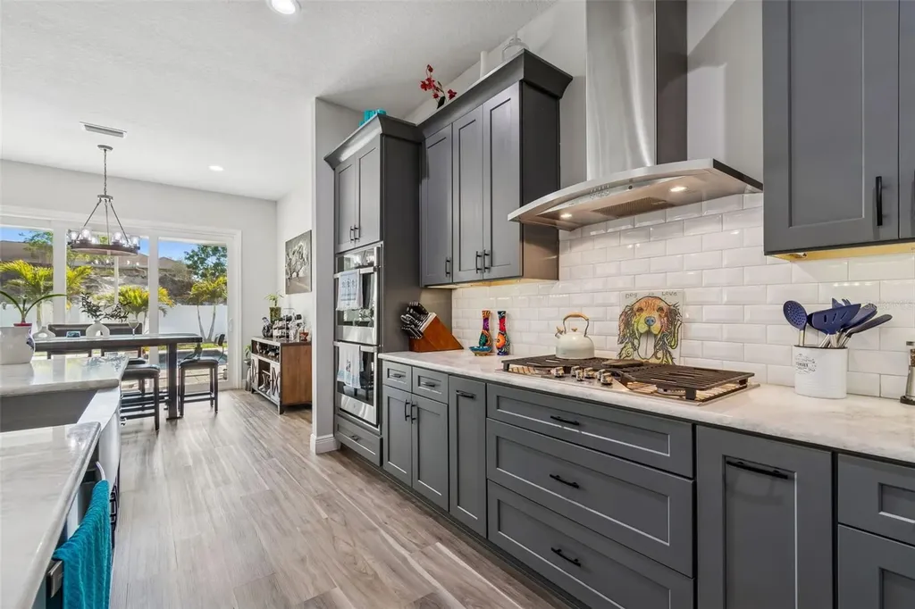 1516 Grandview Drive Tarpon Springs FL 34689