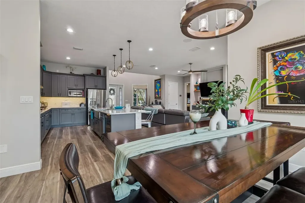 1516 Grandview Drive Tarpon Springs FL 34689